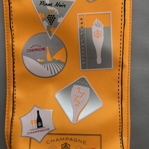 Veuve Clicquot Champagne Insulated Carry Bag - Picture 3 of 7